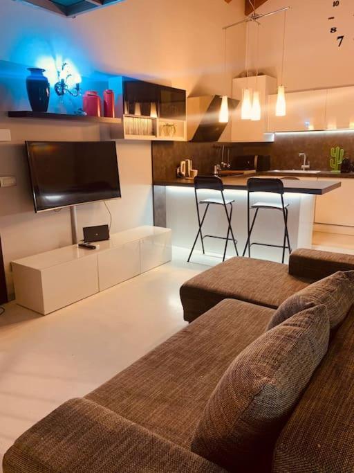 Benvenuti In Casa Peluca! Appartement Mestre Buitenkant foto