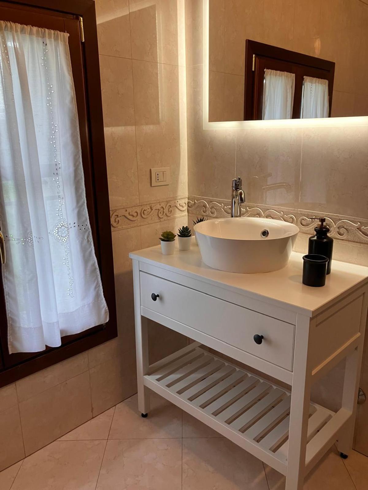 Benvenuti In Casa Peluca! Appartement Mestre Buitenkant foto