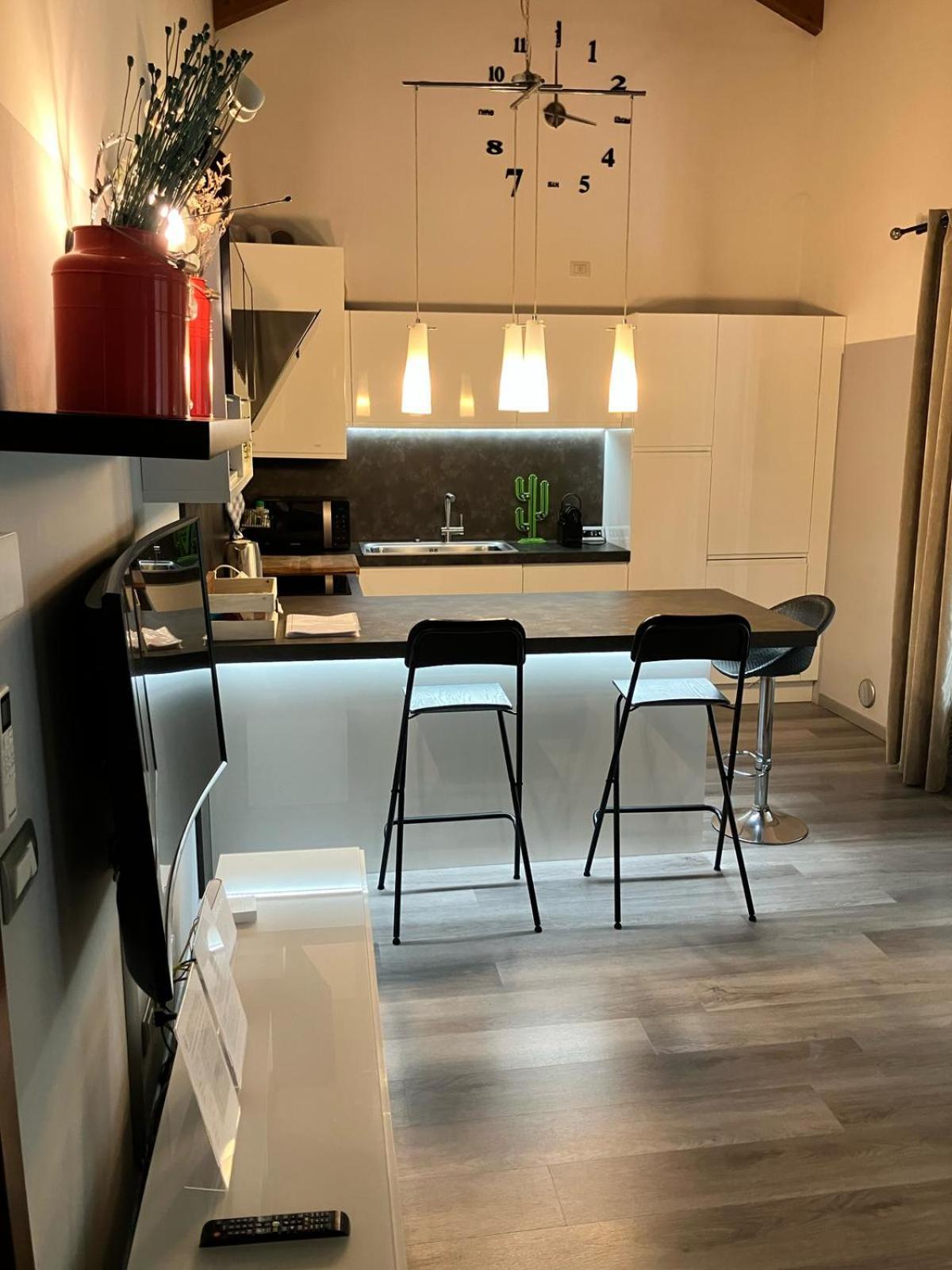 Benvenuti In Casa Peluca! Appartement Mestre Buitenkant foto
